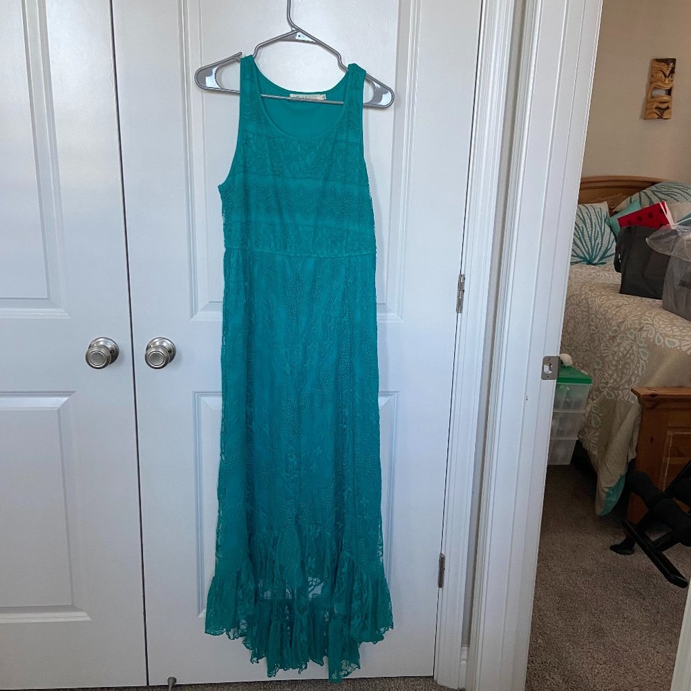 Solitaire Lace Summer Dress